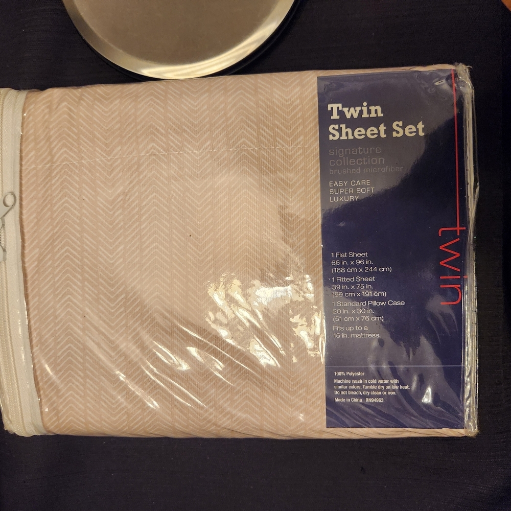 Twin sheet set brand new